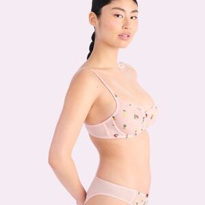 Parade Embroidered Pink Bra and Panty Set M